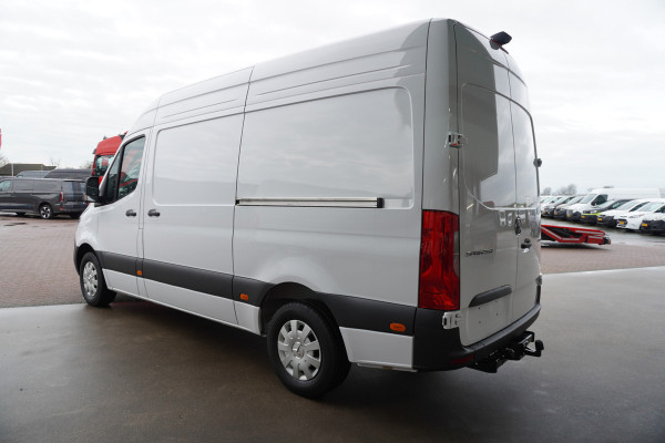 Mercedes-Benz Sprinter 317 CDI 170PK L2H2 Pro automaat Schuifdeur links en Rechts Trekhaak 3.500KG | Climate | adap.Cruise | Apple/Android | Blis | Camera