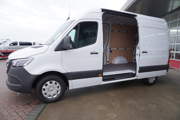 Mercedes-Benz Sprinter 317 CDI 170PK L2H2 Pro automaat Schuifdeur links en Rechts Trekhaak 3.500KG | Climate | adap.Cruise | Apple/Android | Blis | Camera