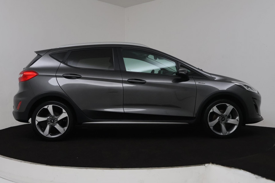 Ford Fiesta 1.0 EcoBoost Active (NAVIGATIE, CLIMA, STOELVERWARMING, PARKEERSENSOREN, TREKHAAK)