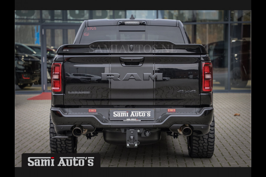 Dodge Ram PREMIUM NIGHT EDITION | MAY 2025 BOM VOL + 14.4 INCH SCHERM | LUCHTVERING | HUD | HURRICANE 420PK 636 Nm | PRIJS MET LPG EN COVE DUBBELE CABINE | PICK UP | 5 PERSOONS | DC | GRIJSKENTEKEN | VOORRAAD NR 2232 - 3424