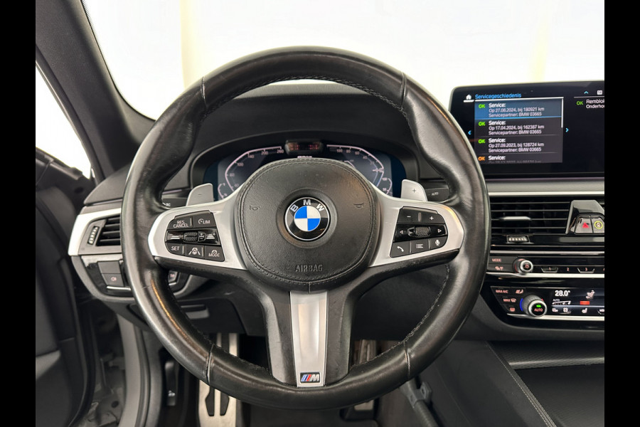 BMW 5 Serie 545e xDrive High Executive Edition M-Sportpack (INCL-BTW) Aut. *PANO | LASER-LED | HEAD-UP | ADAPT.CRUISE | FULL-LEATHER | SURROUND-VIEW | MEMORY-PACK | HARMAN/KARDON-AUDIO | DIGI-COCKPIT | COMFORT-SEATS | DAB+ | KEYLESS | 19"ALU*