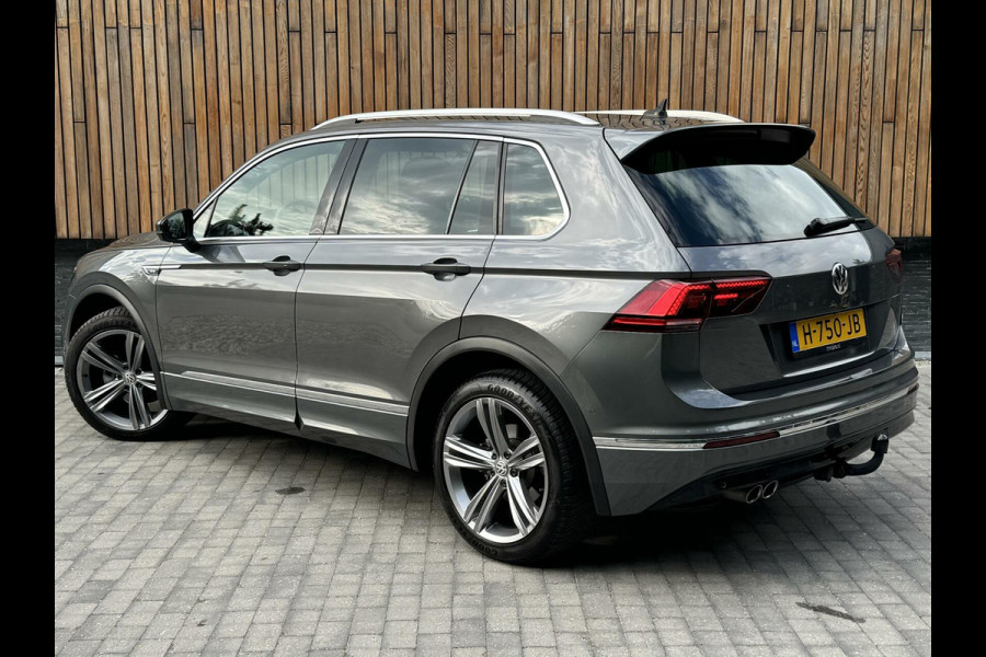 Volkswagen Tiguan 1.5 TSI ACT Highline Business R DSG | LED | Trekhaak | Stoelverwarming | Navigatiesysteem | Apple CarPlay | Parkeersensoren voor