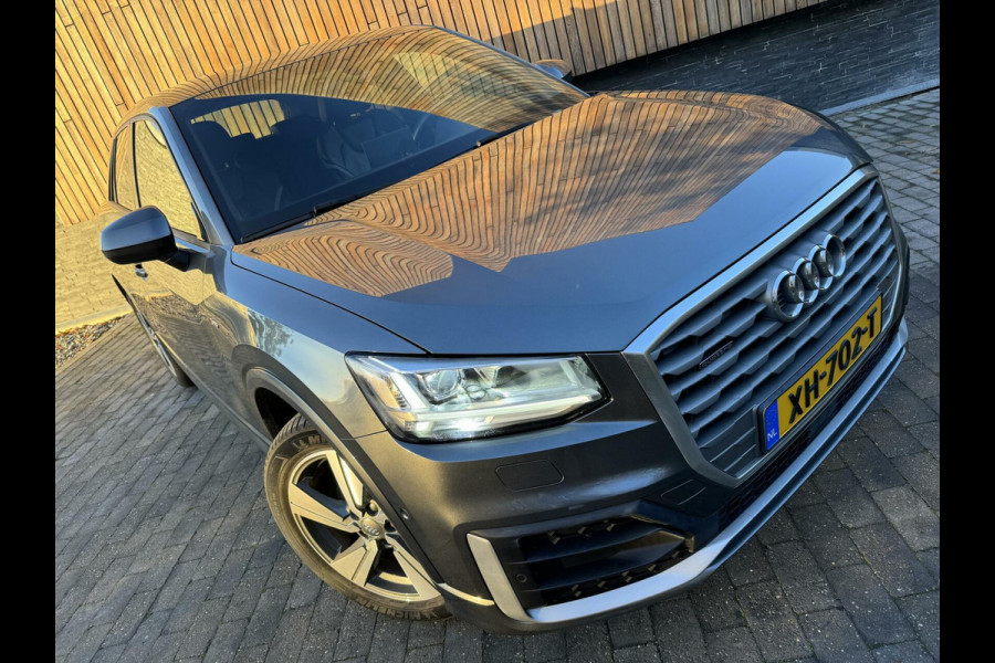 Audi Q2 40 TFSI quattro S-line Automaat 190pk | Leer | LED | Stoelverwarming | Parkeersensoren voor en achter | Automatisch inparkeren |