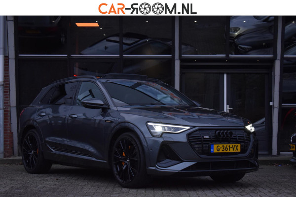 Audi e-tron e-tron 50 quattro Launch edition Black 71 kWh Pano Lane ACC Luchtvering