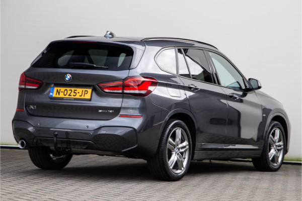 BMW X1 sDrive18i M-Sport, High Executive, Leder, Sportstoelen, 2021