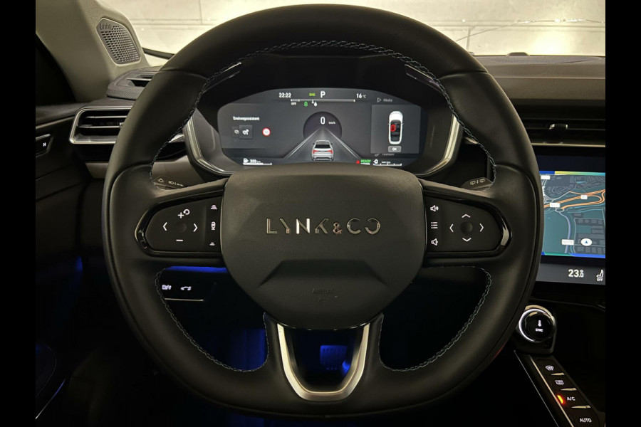 Lynk & Co 01 1.5 Plug-in Black Edition Sfeerver. Pano Trekh.