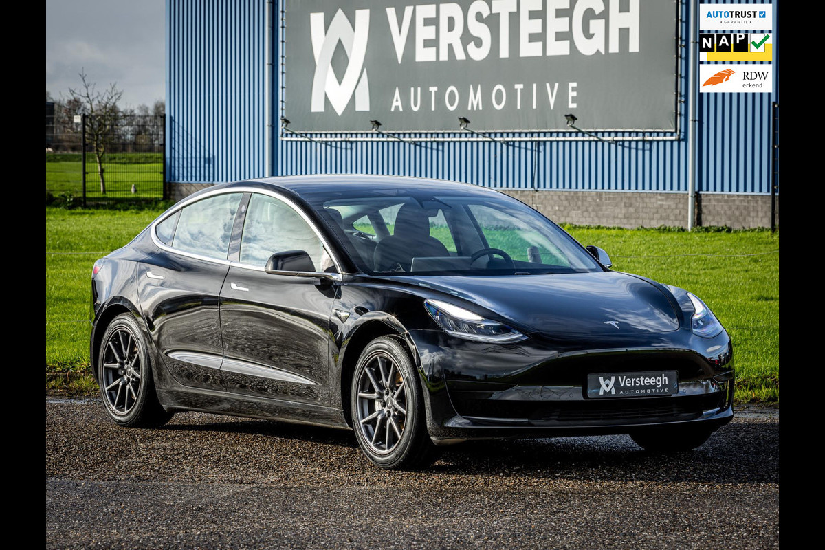 Tesla Model 3 Standard RWD Plus 60 kWh Autopilot | Panoramadak