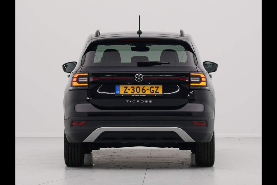 Volkswagen T-Cross 1.0 TSI 110pk DSG Style Navigatie Camera Stoelverwarming Acc 44