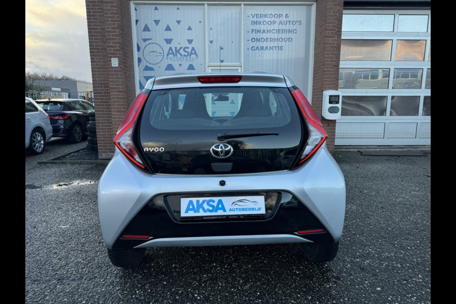 Toyota Aygo 1.0 VVT-i x-play Automaat 72pk Airco/Bluetooth/Garantie/