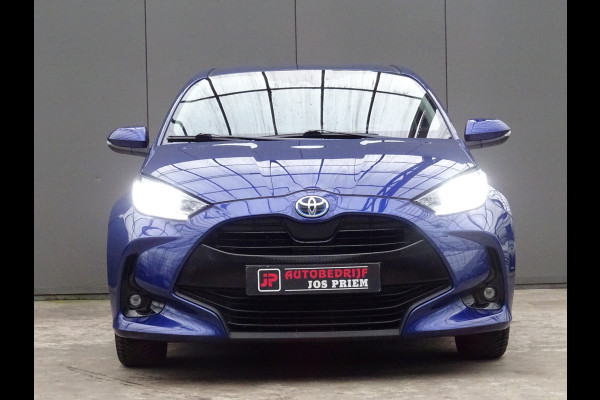 Toyota Yaris 1.5 Hybrid Dynamic * CARPLAY * TREKHAAK * 4 SEIZOENSBANDEN !!