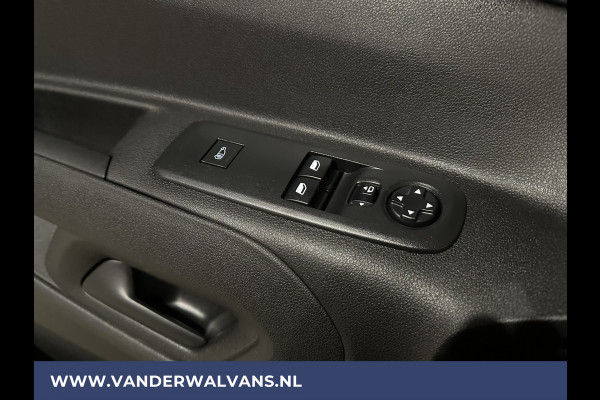 Toyota PROACE CITY 1.5 D-4D 131pk **BPM VRIJ voor de Ondernemer** L2H1 Euro6 Airco | Navigatie | Camera | Apple Carplay | Android Auto Cruisecontrol, Trekhaak, Parkeersensoren