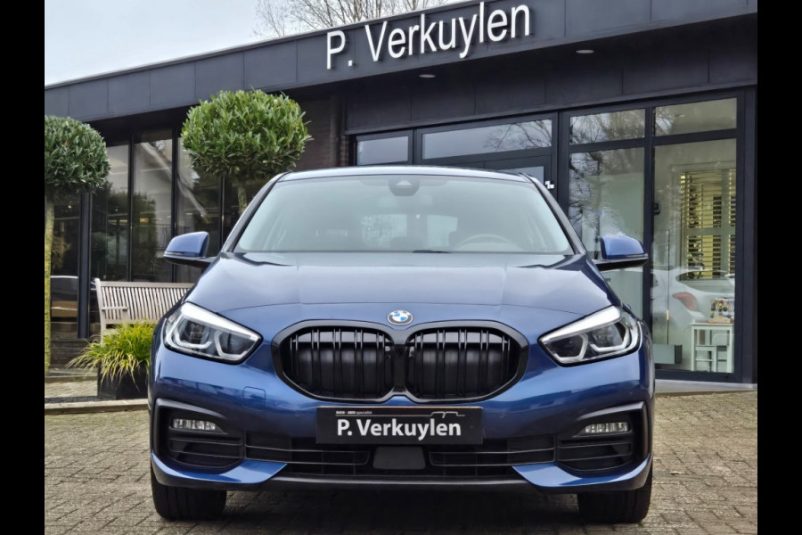 BMW 1-serie 118I EXECUTIVE ED. I NAVIGATIE I CLIMATE CONTROL I LED KOMPLAMPE