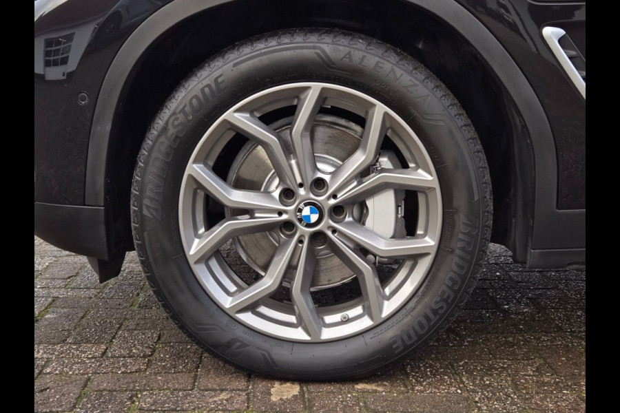 BMW X3 XDRIVE30E LUXURY LINE I PANORMA I LEDER I TREKHAAK I SPORTSTOELE