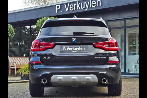 BMW X3 XDRIVE30E LUXURY LINE I PANORMA I LEDER I TREKHAAK I SPORTSTOELE