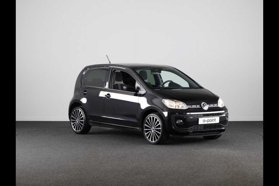 Volkswagen up! 1.0 BMT high up! 75 PK | Black Edition | Parkeersensoren | 17 Inch | Extra getint glas