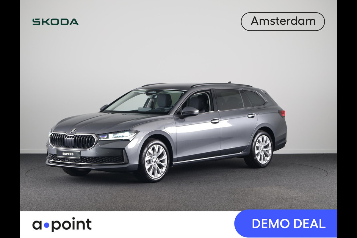 Škoda Superb Combi First Edition 1.5 TSI iV PHEV 204 pk 204pk | 18 inch Lichtmetalen velgen | Light & View pakket | Navigatie | Verwarmbare voorstoelen