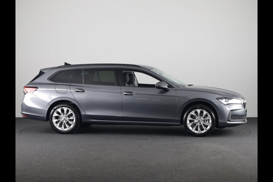 Škoda Superb Combi First Edition 1.5 TSI PHEV 204 pk 6 versn. DSG | Light & View pakket |