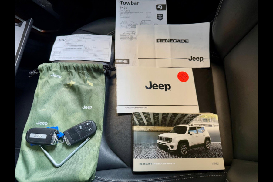 Jeep Renegade 1.3T automaat Freedom, Panoramadak, CarPlay, Leder, Trekhaak, LED