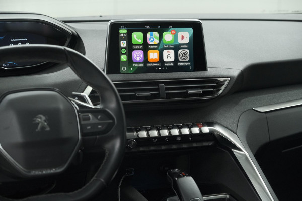 Peugeot 5008 PureTech 130 EAT8 Allure | Panoramadak | Camera | Navigatie | Apple Carplay