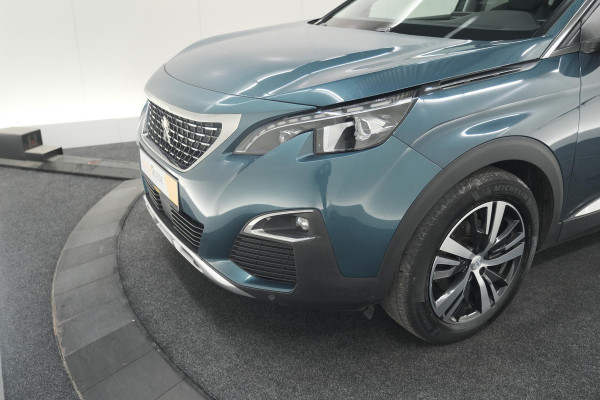 Peugeot 5008 PureTech 130 EAT8 Allure | Panoramadak | Camera | Navigatie | Apple Carplay