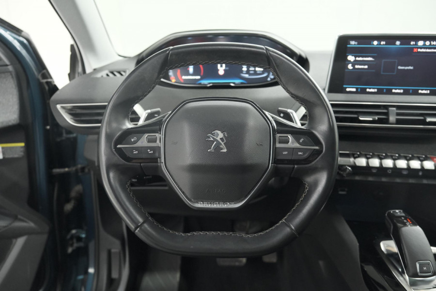 Peugeot 5008 PureTech 130 EAT8 Allure | Panoramadak | Camera | Navigatie | Apple Carplay