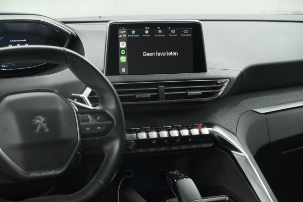 Peugeot 5008 PureTech 130 EAT8 Allure | Panoramadak | Camera | Navigatie | Apple Carplay