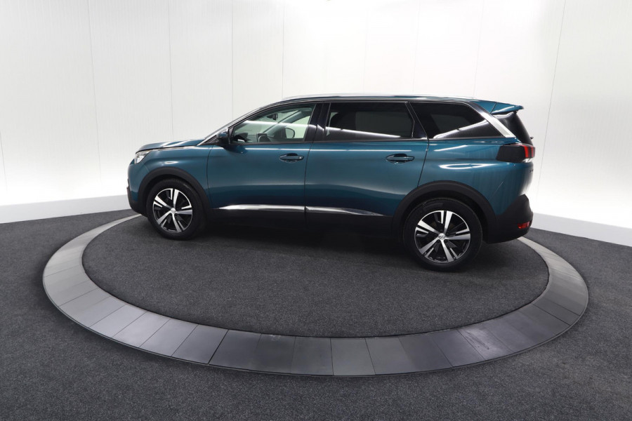 Peugeot 5008 PureTech 130 EAT8 Allure | Panoramadak | Camera | Navigatie | Apple Carplay