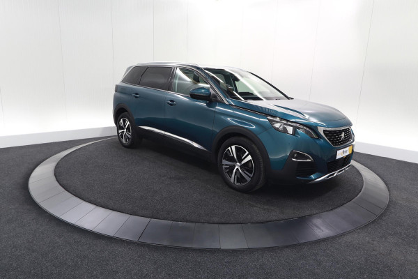 Peugeot 5008 PureTech 130 EAT8 Allure | Panoramadak | Camera | Navigatie | Apple Carplay