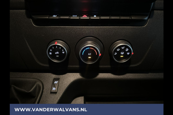 Renault Master 2.3 dCi 136pk **BPM VRIJ voor de Ondernemer** L2H2 Euro6 Airco | Navigatie | LED | 2500kg trekhaak Cruisecontrol, Parkeersensoren, Bijrijdersbank