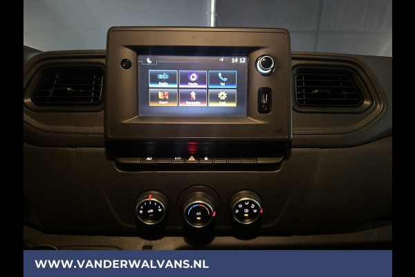 Renault Master 2.3 dCi 136pk **BPM VRIJ voor de Ondernemer** L2H2 Euro6 Airco | Navigatie | LED | 2500kg trekhaak Cruisecontrol, Parkeersensoren, Bijrijdersbank