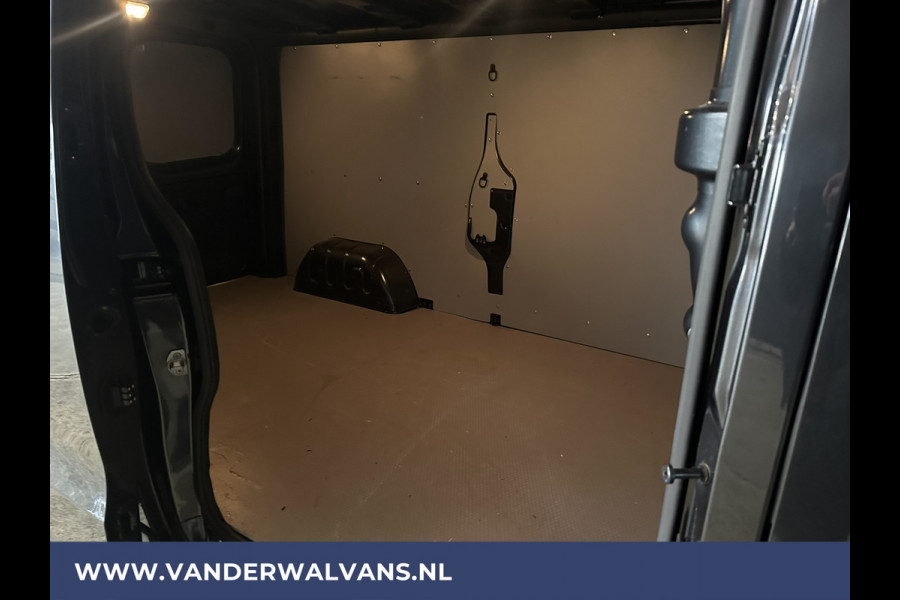 Renault Trafic 2.0 dCi 120pk **BPM VRIJ voor de Ondernemer** L2H1 Euro6 Airco | LED | Navigatie | LM Velgen | Camera | Cruisecontrol Sidebars, LM velgen, Parkeersensoren, Bijrijdersbank