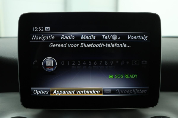 Mercedes-Benz CLA-Klasse 180 AMG | Panoramadak | Carplay | Stoelverwarming | Trekhaak | Camera | Full LED | Park Assist | Navigatie Comand | Cruise control