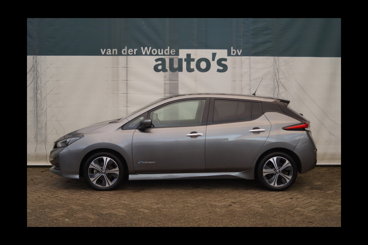 Nissan Leaf N-Connecta 40kWh -NAVI-ECC-PDC-CAM-