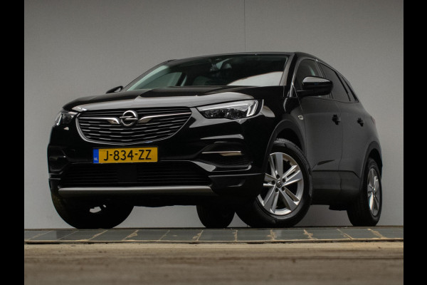 Opel Grandland X 1.2 Turbo Business Executive Sport (APPLE CARPLAY,NAVI,LED,LANE ASSIST,PDC,CRUISE,SPORTSTOELEN,LM VELGEN)