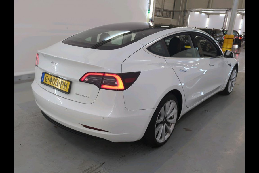 Tesla Model 3 Long Range AWD 75 kWh Dual Motor Trekhaak 19 inch