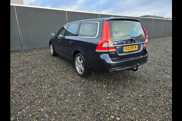 Volvo V70 2.0 D3 Polar+ AUT.LEDER-NAVI-XENON-TREKHAAK