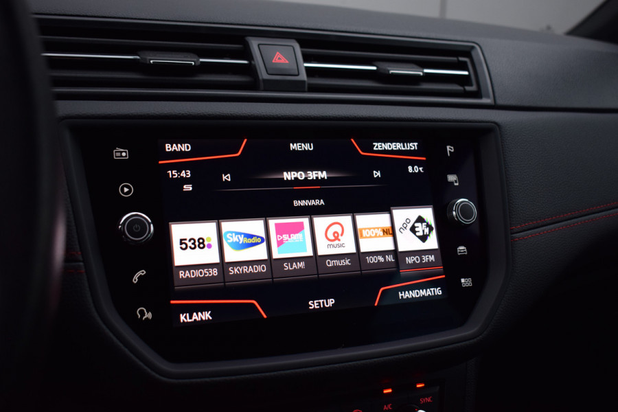 Seat Arona 1.5 TSI EVO FR Business Intense | Apple CarPlay | Sportstoelen | Camera | ACC