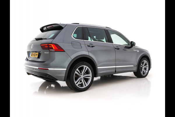 Volkswagen Tiguan 1.4 TSI 4-Motion Highline Business R-Line *FULL-LED | DIGI-COCKPIT | LANE-ASSIST | ADAPTIVE-CRUISE | COMFORT-SEATS | DAB+ | NAVI-FULLAMP | PARKPILOT | SHIFT-PADDLES | MICROFIBRE | AMBIENT-LIGHT | ECC | PDC | 19''ALU*