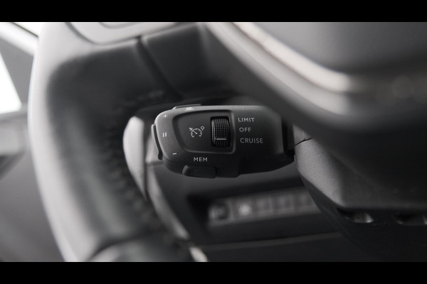 Peugeot 2008 PureTech 130 Allure | Camera | Adaptieve Cruise Control | Apple Carplay | Parkeersensoren