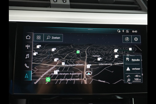 Audi e-tron E-Tron 55 408 PK S-line 95 kWh Quattro Leer Alcantara Apple Carplay Android Audi-Connect Camera Virtual-Cockpit Sportstoelen Par Connected-Services Apple-Carplay Android Interieur-Voorverwarming/koeling Electr.-A-Klep Priv.Glass Niveau-regeling(Automatisch) ESP Hill-Hold Rijstrooksensor AEB Botswaarsch.Systeem Virtual Cockpit sport stoelen Zwarte Hemel  WiFi 150kw snellaadvermogen