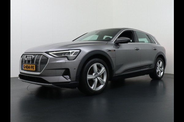 Audi e-tron E-Tron 55 408 PK S-line 95 kWh Quattro Leer Alcantara Apple Carplay Android Audi-Connect Camera Virtual-Cockpit Sportstoelen Par Connected-Services Apple-Carplay Android Interieur-Voorverwarming/koeling Electr.-A-Klep Priv.Glass Niveau-regeling(Automatisch) ESP Hill-Hold Rijstrooksensor AEB Botswaarsch.Systeem Virtual Cockpit sport stoelen Zwarte Hemel  WiFi 150kw snellaadvermogen