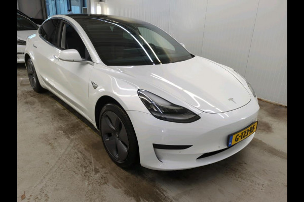 Tesla Model 3 Standard RWD Plus 60 kWh Navigatie Panoramadak Autopilot Camera Parkeersensoren Stoelverwarming