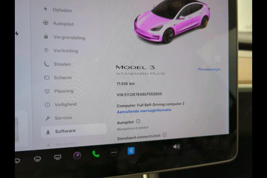 Tesla Model 3 Standard RWD Plus 60 kWh Navigatie Panoramadak Autopilot Camera Parkeersensoren Stoelverwarming