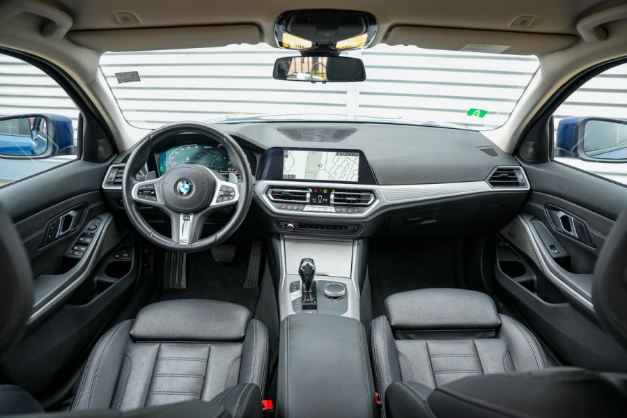 BMW 3 Serie Touring 330e High Executive Adapt. Cruise Harman Kardon Trekhaak Keyless