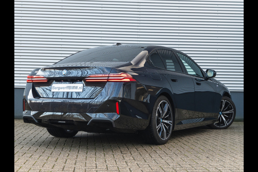 BMW i5 eDrive40 M-Sport - Pano - Driving Ass Prof - Stoelventilatie - Harman Kardon