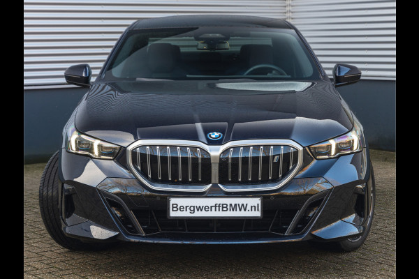 BMW i5 eDrive40 M-Sport - Pano - Driving Ass Prof - Stoelventilatie - Harman Kardon