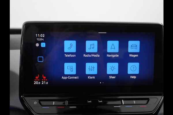 Volkswagen ID.3 AUT. 204pk 58kWh Adap.Cruise Apple Carplay Android Mirror Link 19" Matrix led IQ-.Drive Auto-Pilot WiFi Navi-discover-Pro Ecc Ca Stoelverwarming Vermoeidheids herkenning Rijstrooksensor Bluetooth Keyless DAB Pdc Usb 19''LM Achteropkomend verkeer waarschuwing Orig.NLse Auto Dealer-Onderhouden 44.000 nieuw! 1e Eigenaar