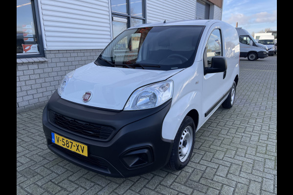 Fiat Fiorino 1.4 Easy Pro / benzine grijs kenteken / vaste prijs rijklaar € 8.950 ex btw / airco / euro 6 / centrale vergrendeling / lease vanaf € 164