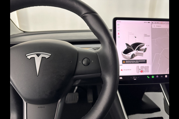 Tesla Model 3 Standard RWD Plus 60 kWh [ 3-Fase ] (INCL-BTW) Aut. *PANO | AUTO-PILOT | NAPPA-LEATHER | KEYLESS | FULL-LED | MEMORY-PACK | SURROUND-VIEW | DAB | APP-CONNECT | DIGI-COCKPIT | LANE-ASSIST | TOWBAR | COMFORT-SEATS | 18"ALU*