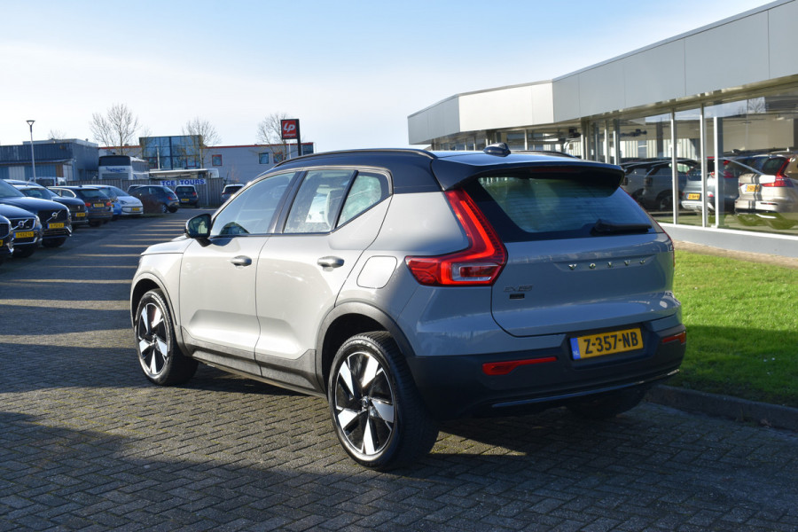 Volvo EX40 Twin Motor Performance 442 PK Plus 82 kWh Trekhaak | ACC | Blis | Stoel &Stuur verwarming | Elektr. stoel | Camera |  Leder |